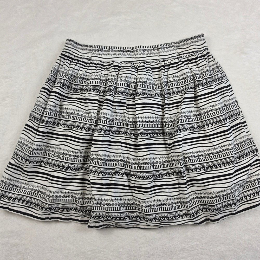 Atmosphere Mini Skirt Womens 8 Black White Excellent Tribal Geometric Print